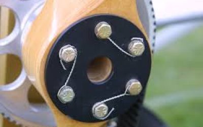 aircraft locking devices